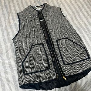 Vest. Like new condition!